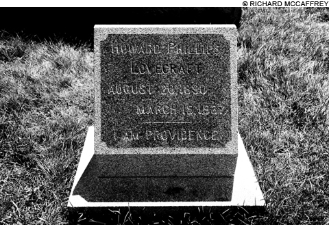 LOVECRAFT_grave_main LOVECRAFT_grave_main