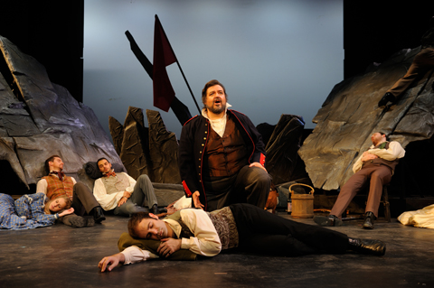 1018_LesMiz_top.jpg 1018_LesMiz_top.jpg