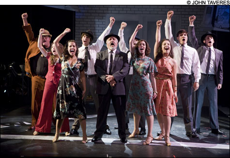 Theater_TheFamily_main Theater_TheFamily_main
