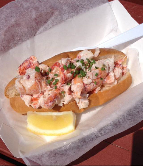 eats_lobsterroll_main eats_lobsterroll_main