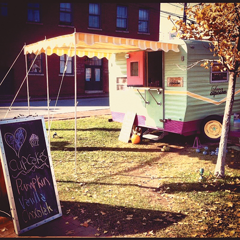 food_trucks_LoveCupcakes_ma food_trucks_LoveCupcakes_ma