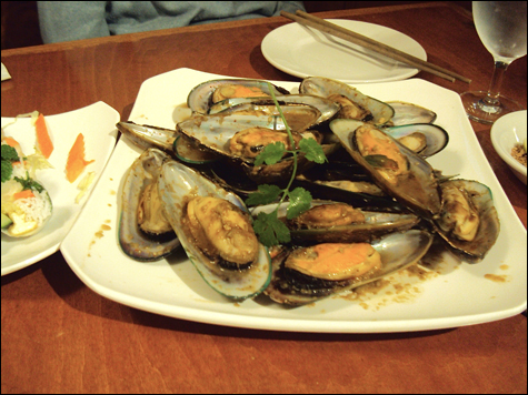 food_saigon_mussels_main food_saigon_mussels_main