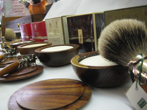 MASSAVE_Grooming_Colonial-s MASSAVE_Grooming_Colonial-s