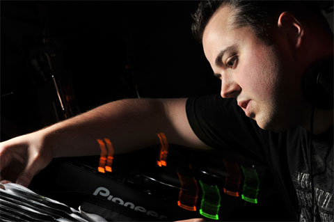 NIGHTLIFE_DJFeat_GregPic