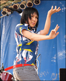 GETTING IT LIVE: Deerhoof like to pair loud arrangements with Satomi Matsuzaki's quiet voice