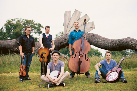 musichalf_stringdusters_mai musichalf_stringdusters_mai