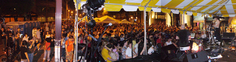0809_foo_stage_top.jpg 0809_foo_stage_top.jpg