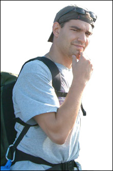 081031_walking_main