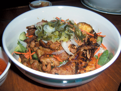 veranda_noodlebowl_main veranda_noodlebowl_main