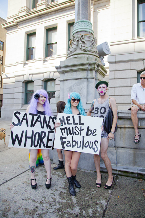 0809_Westbor0_satan.jpg 0809_Westbor0_satan.jpg