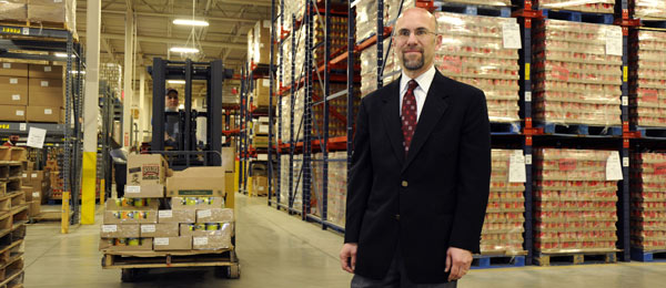 Andrew-Schiff_RIFoodBank-48