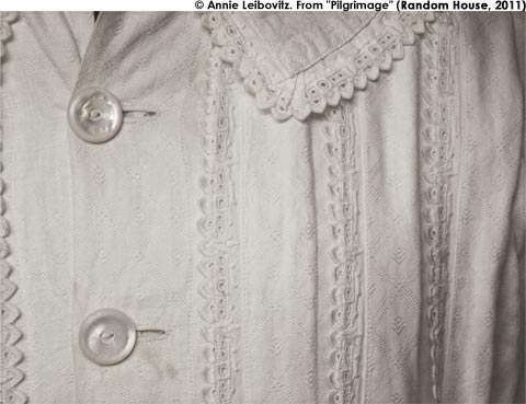 Emily_Dickinsons_Dress Emily_Dickinsons_Dress