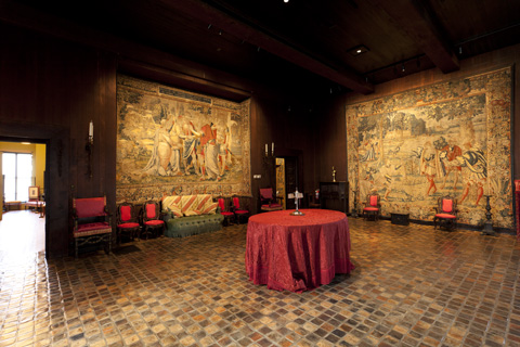 Gardner - tapestry room
